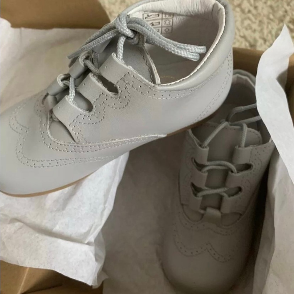 NIB Pepa And Co Girls Gray Leather Booties Size EU 24. Made In Spain